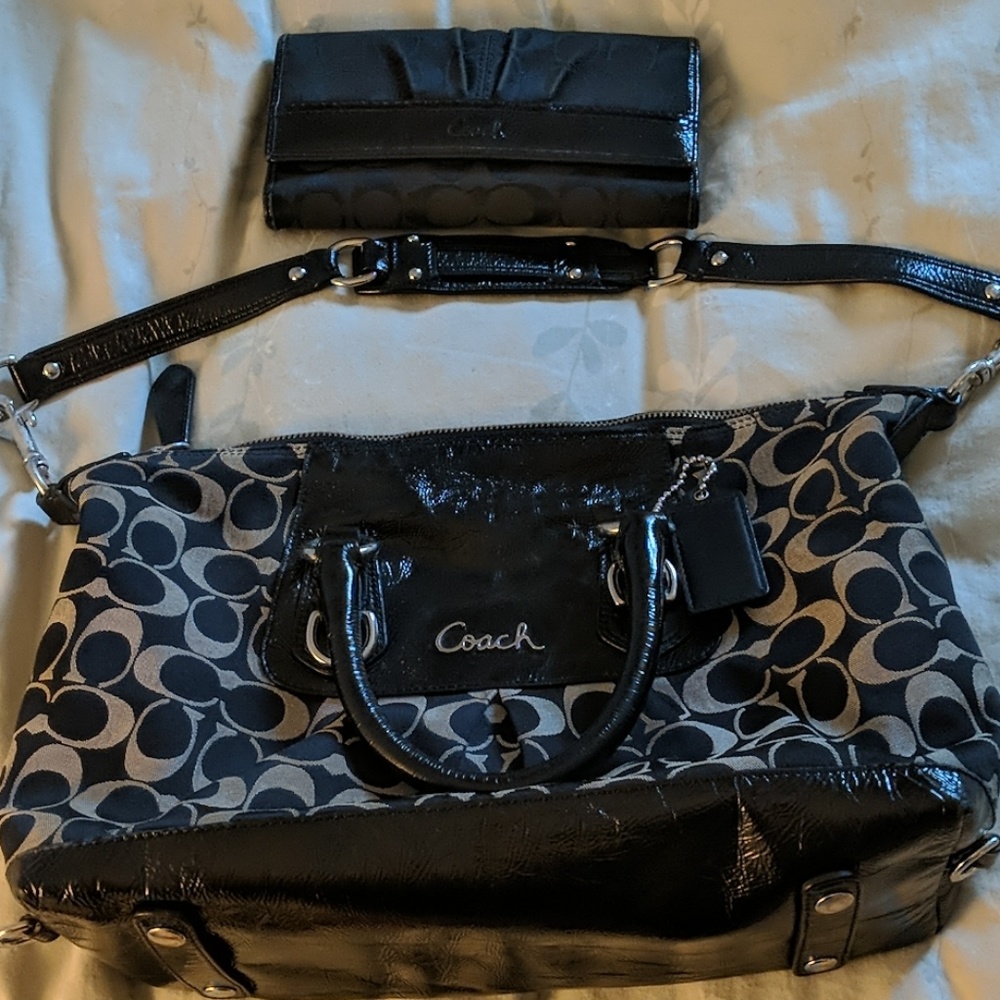 Coach purse and matching wallet